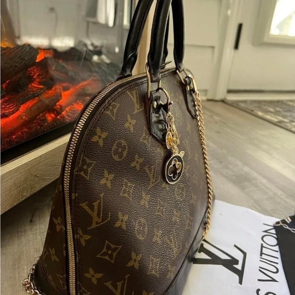 Beautiful Bag. - Picture 4 of 8